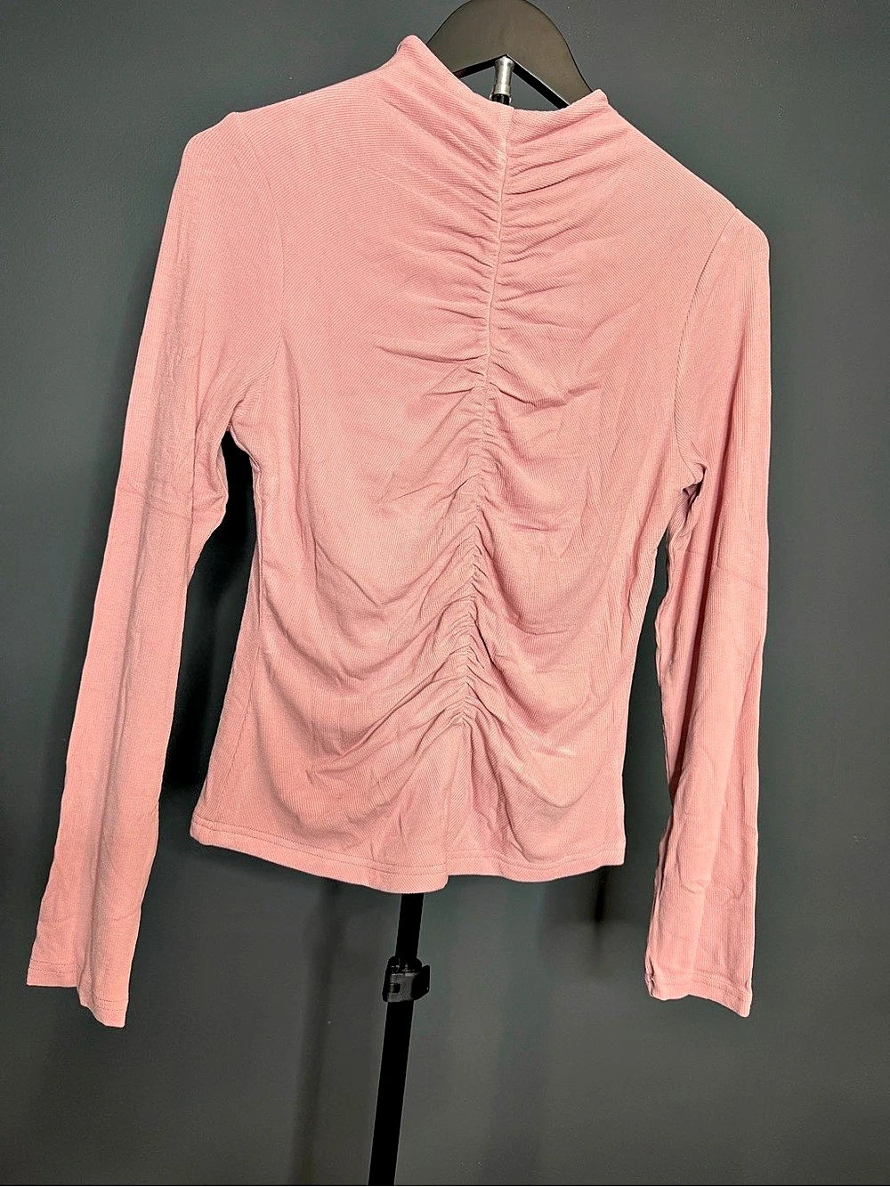 entro Ruched Front Long Sleeve sweater in Pink NWT